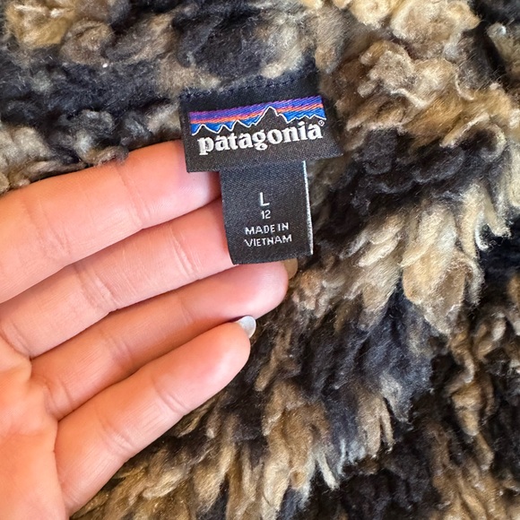 Boys Patagonia Jacket - Picture 5 of 12